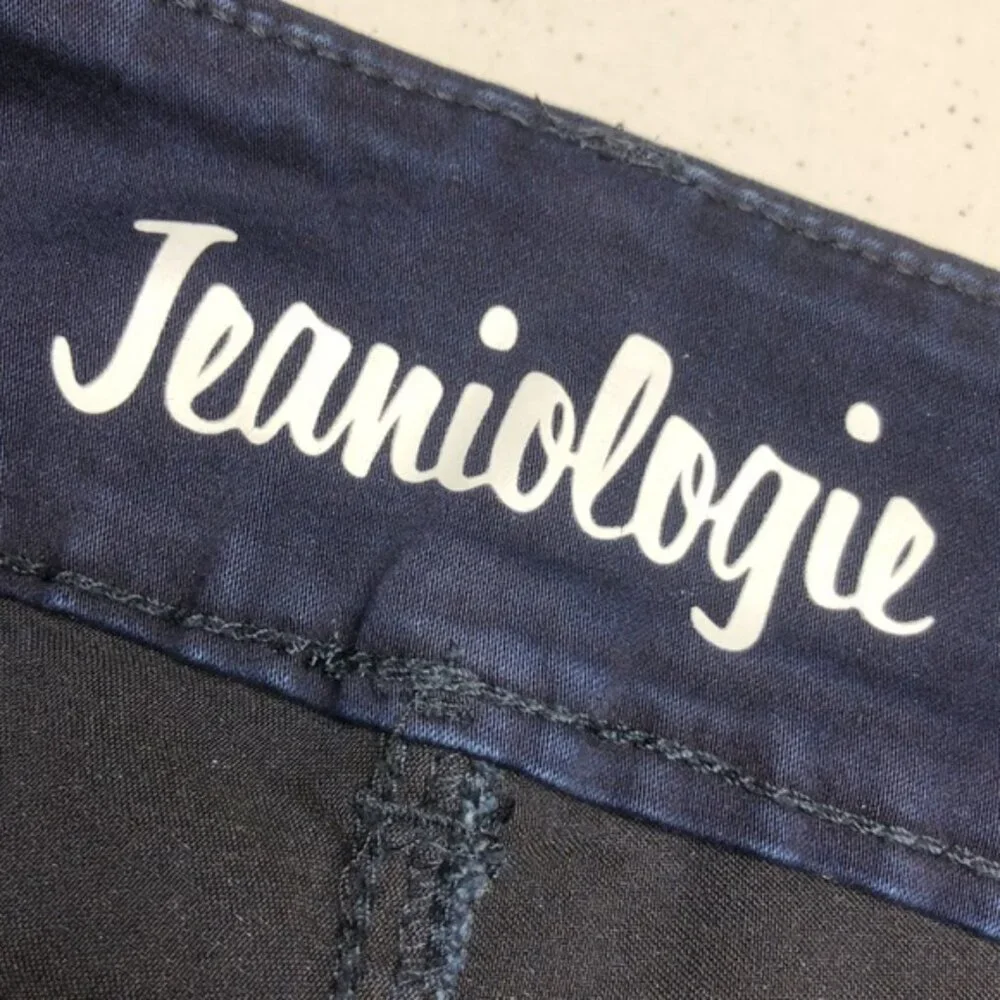 LIKE NEW JEANIOLOGIE DARKWASH LEGGING JEANS 14/32x28 ⭐️